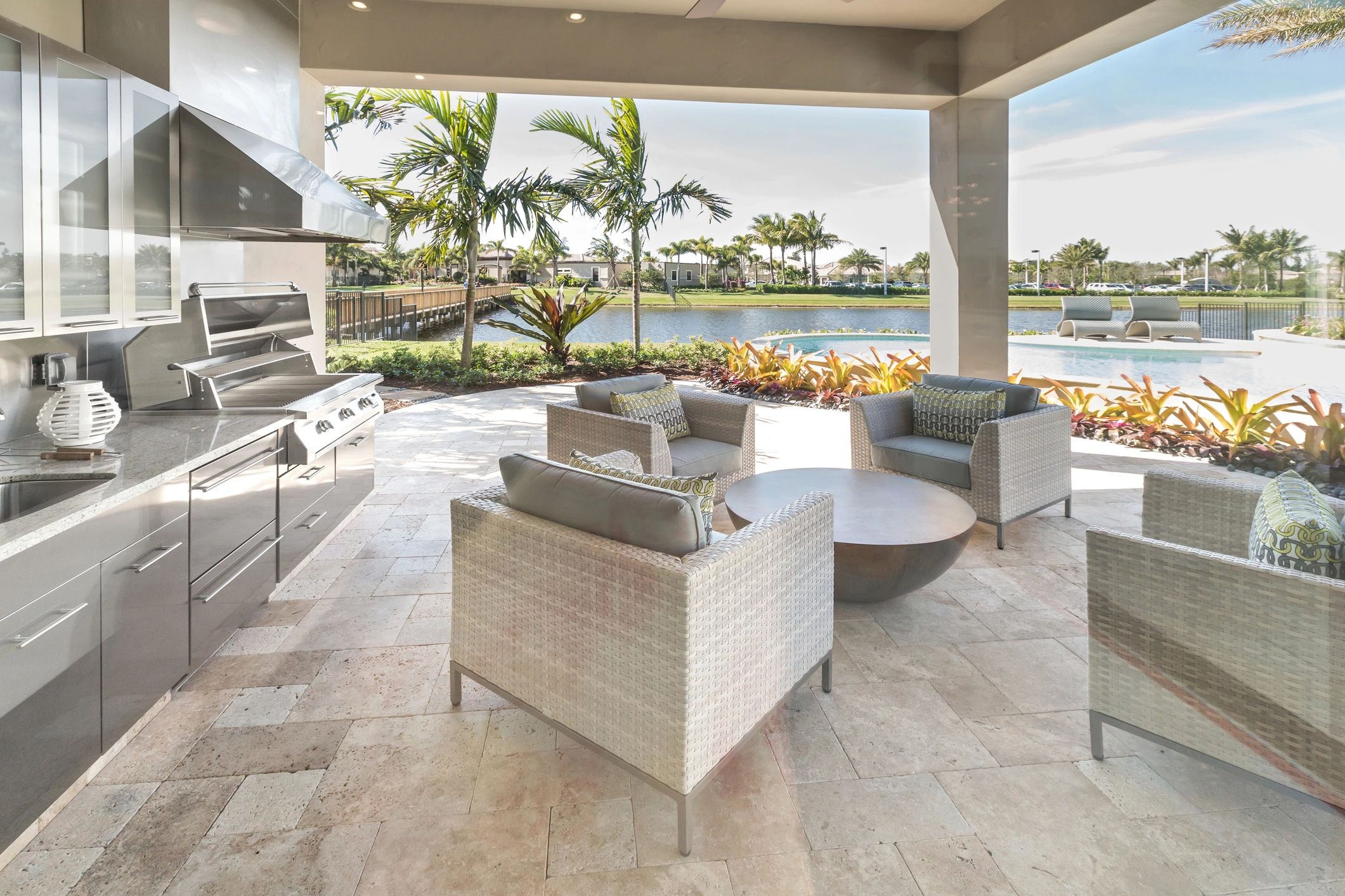 Modern Courtyard Design